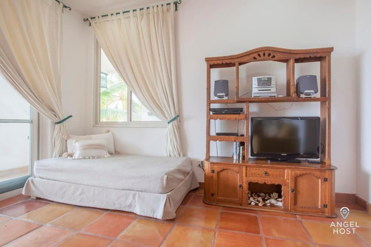 Private Oceanview Balcony & Infinity Pool Onsite Βίλα La Paz Εξωτερικό φωτογραφία